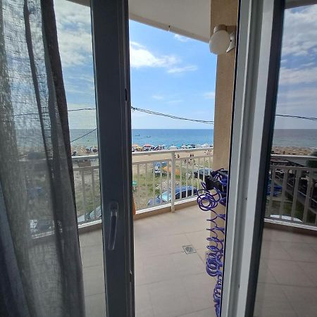 "Breeze" Front To The Sea - Hakidiki Villa Flogita Luaran gambar