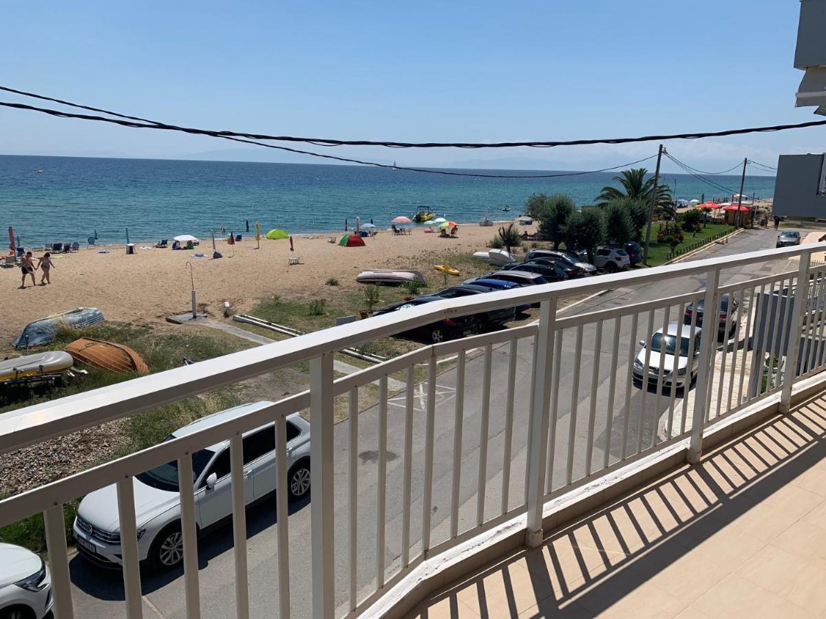 "Breeze" Front To The Sea - Hakidiki Villa Flogita Luaran gambar