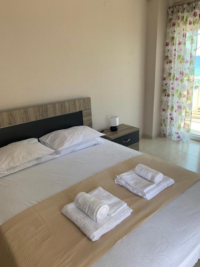"Breeze" Front To The Sea - Hakidiki Villa Flogita Luaran gambar