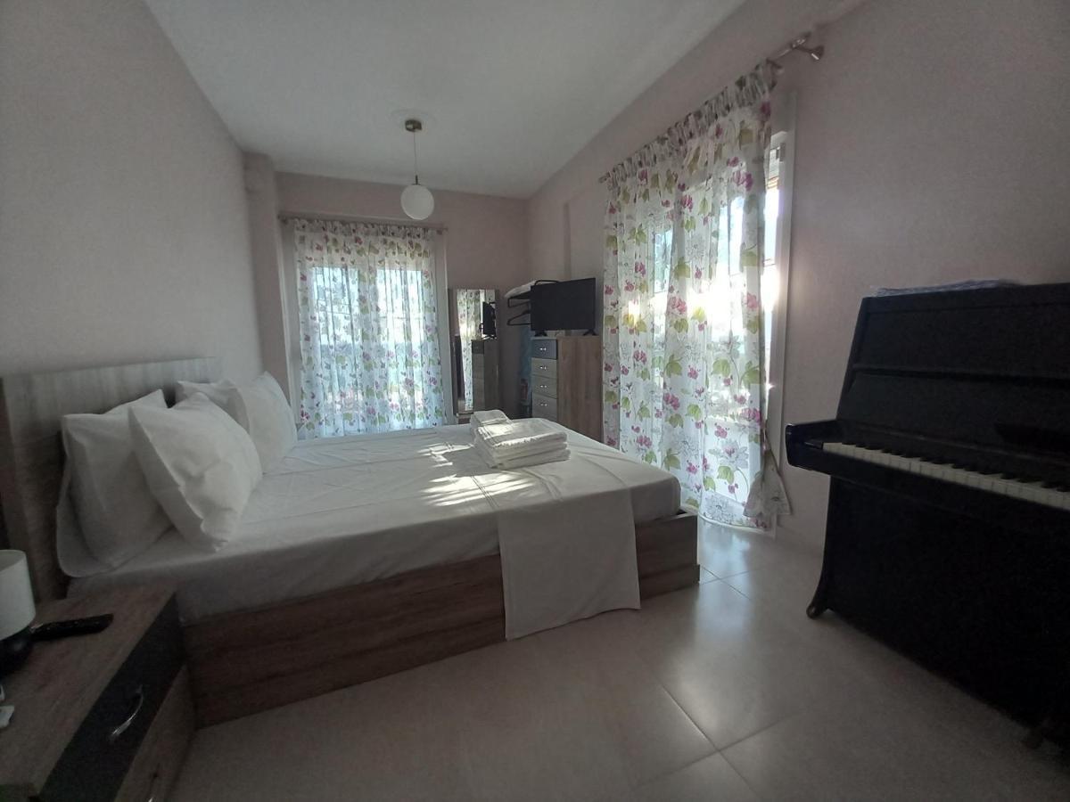 "Breeze" Front To The Sea - Hakidiki Villa Flogita Luaran gambar
